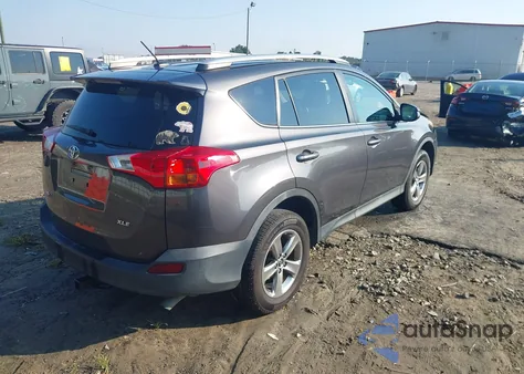 2015 Toyota Rav4 Xle z USA, uszkodzony, nr VIN 2T3WFREV7FW215090